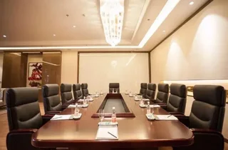 Шэньян: Howard Johnson Jinlian Business Club Hotel Shenyang