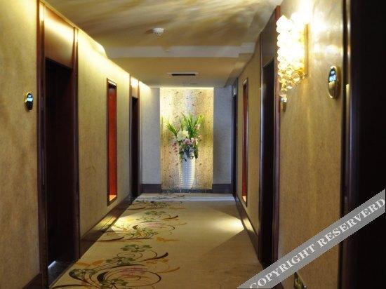 Баотоу: Zheng He Hotel