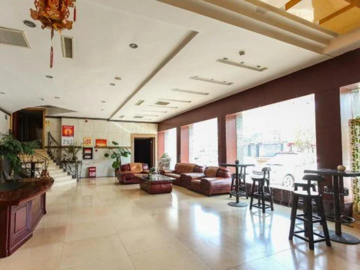 Яньчэн: Manor Dorsett Hotel