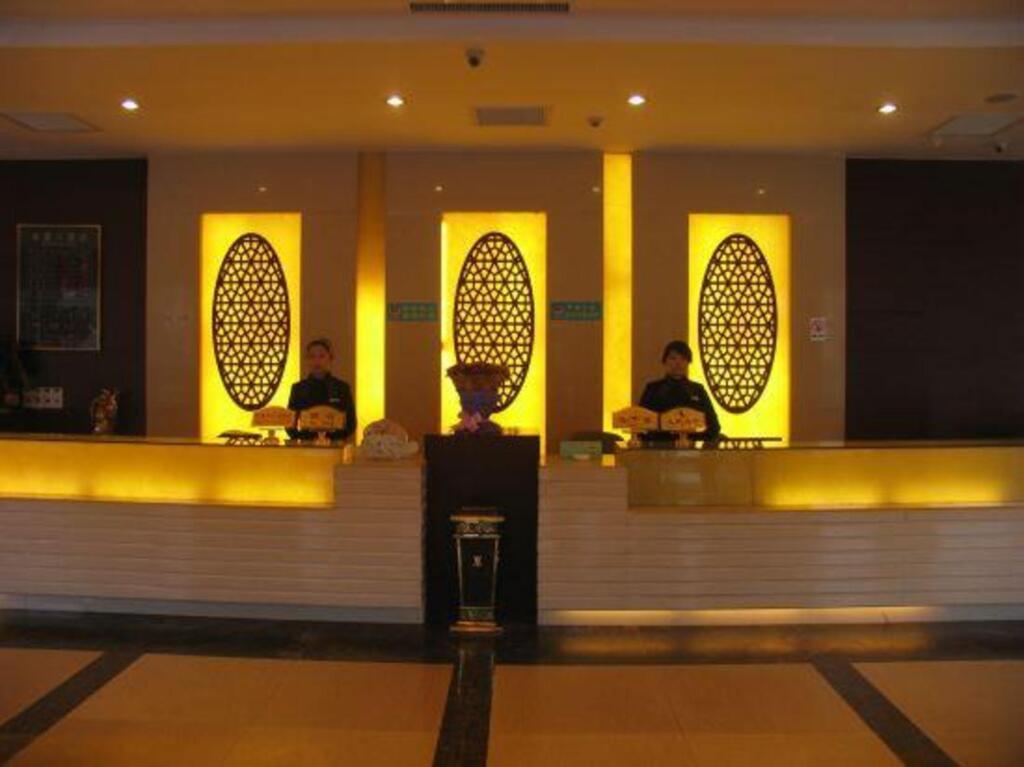 Яньчэн: Manor Dorsett Hotel