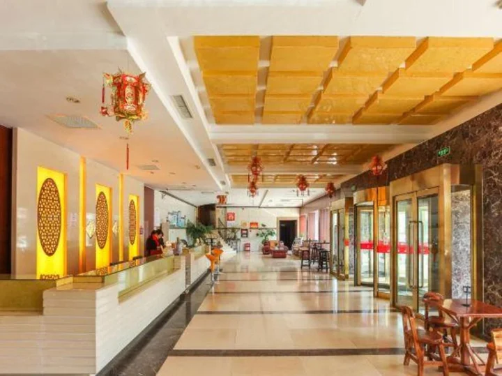 Яньчэн: Manor Dorsett Hotel