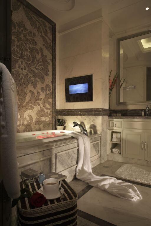 Лянфан: Ovation Three-Convalescence Hotel