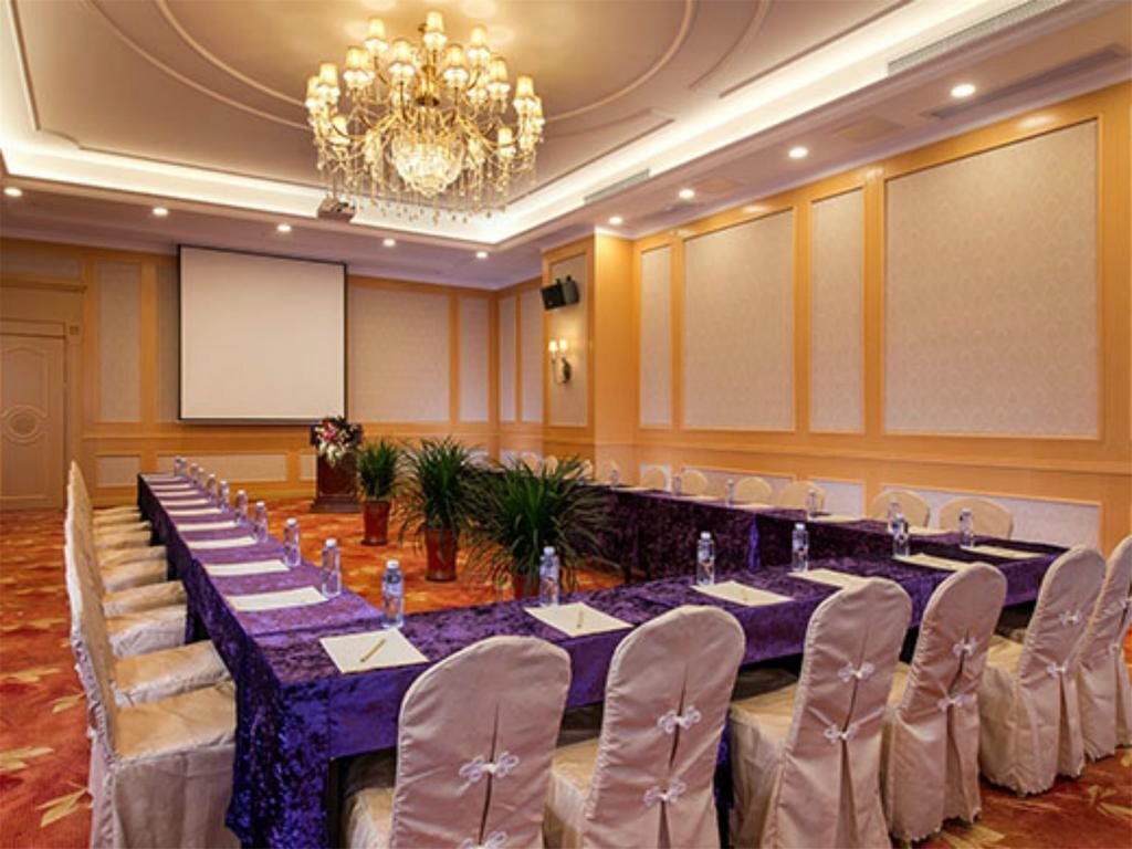 Хойчжоу: Vienna Hotel Huizhou Chenjiang Avenue