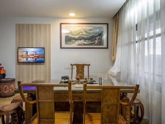Чжуншань: Chaoju Hotel