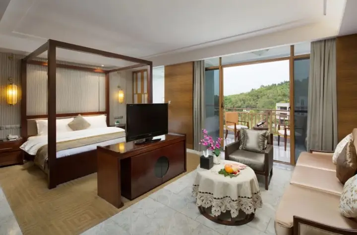 Huitang Huatian Hot Spring Resort Hotel — фото 6