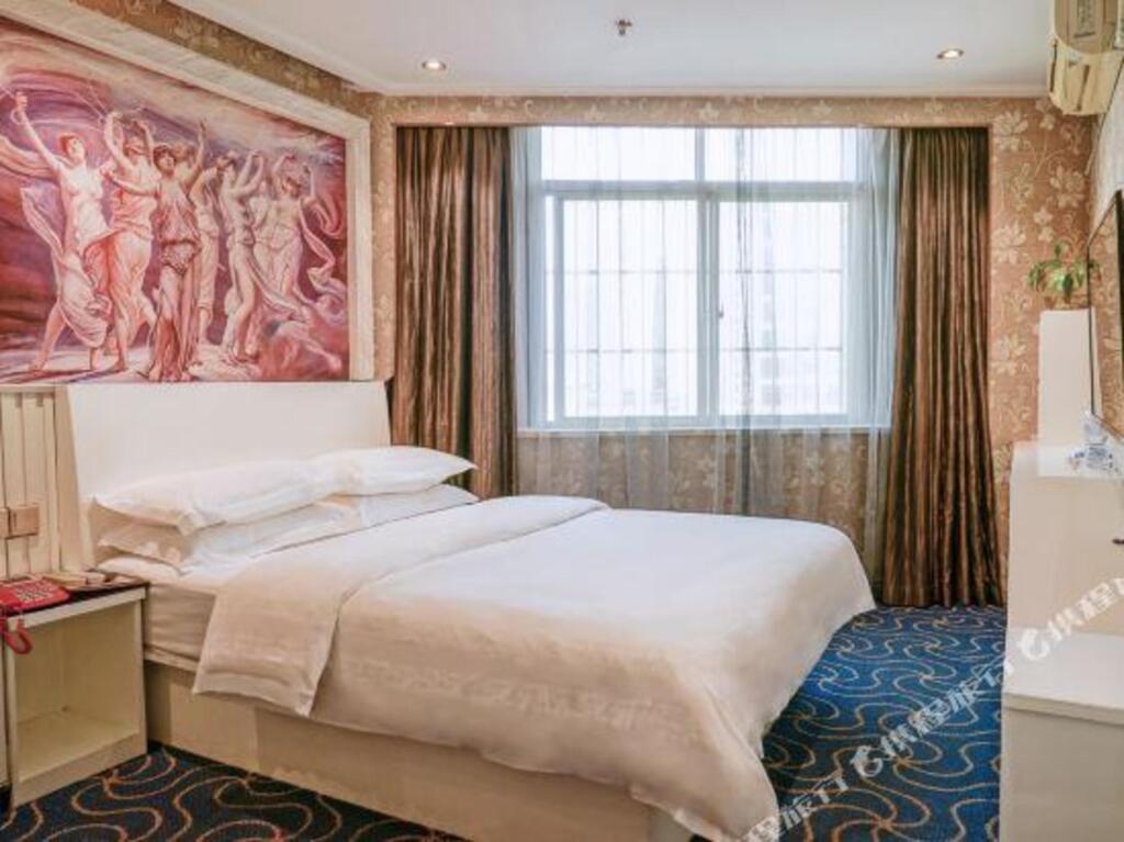 Наньнин: Jinhu Hotel