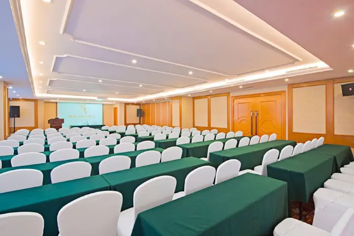 Чанша: Vienna International Hotel Changsha Shidai Dijing