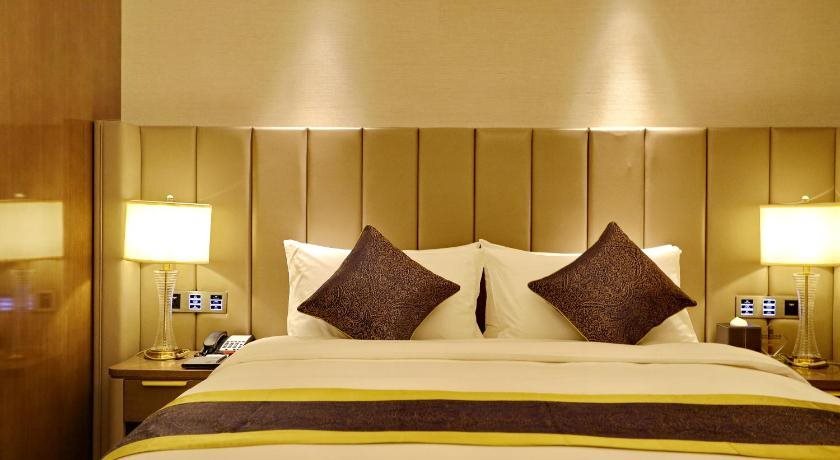 Ибинь: Yibin Celebrity City Hotel