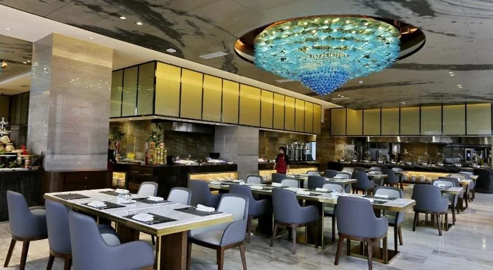 Ибинь: Yibin Celebrity City Hotel