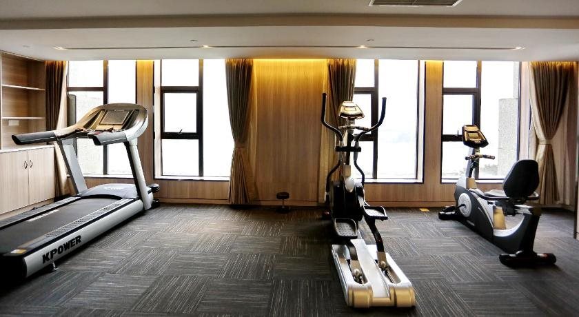 Ибинь: Yibin Celebrity City Hotel