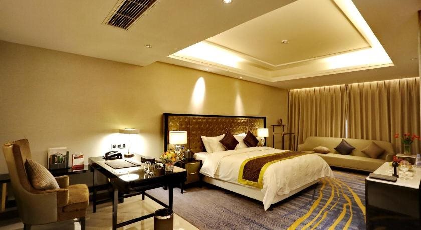 Ибинь: Yibin Celebrity City Hotel