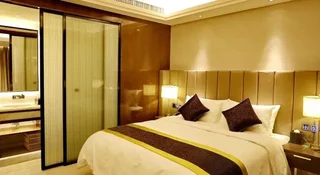 Ибинь: Yibin Celebrity City Hotel
