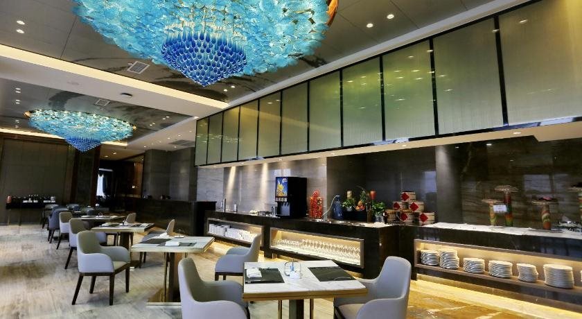 Ибинь: Yibin Celebrity City Hotel