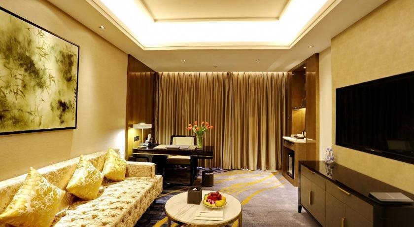Ибинь: Yibin Celebrity City Hotel