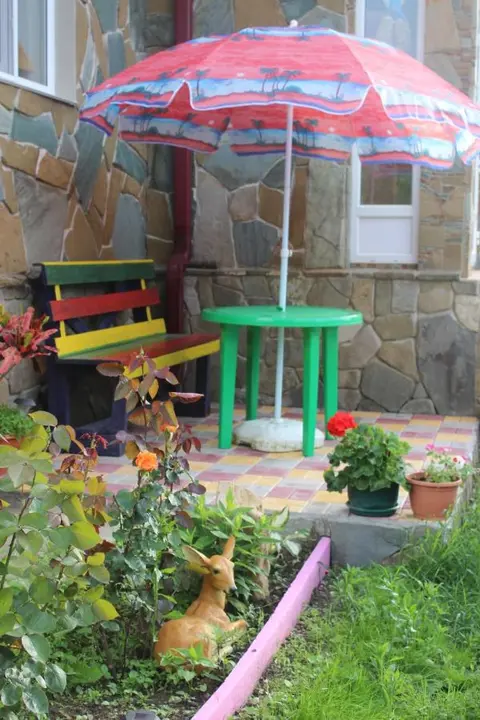 Джубга: U Natalii Guest House
