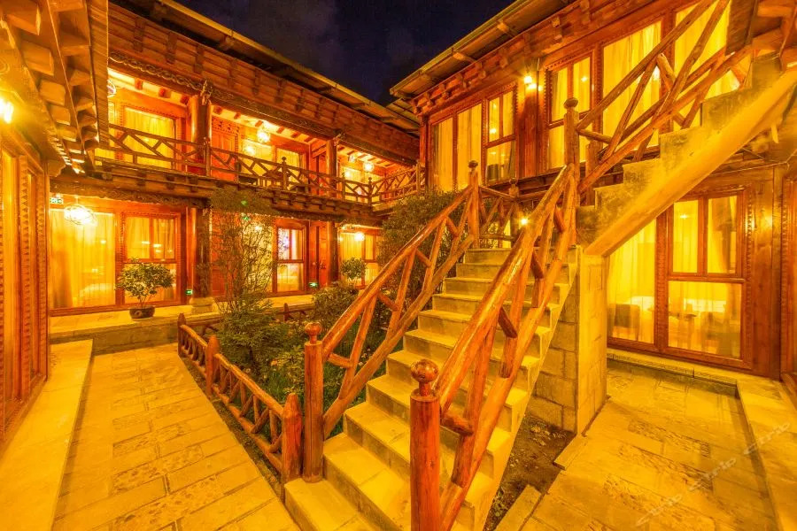 Шангри-Ла: Shangri-La Xiangjiange Homestay