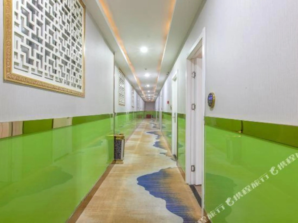 Ухань: New Beacon Shangju Hotel (Hanzhengjie Subway Station Wuzhan Convention Center)