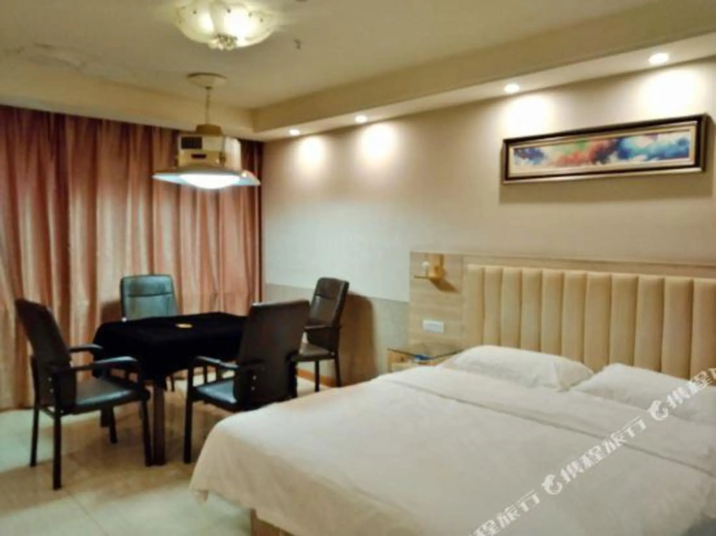 Ухань: New Beacon Shangju Hotel (Hanzhengjie Subway Station Wuzhan Convention Center)