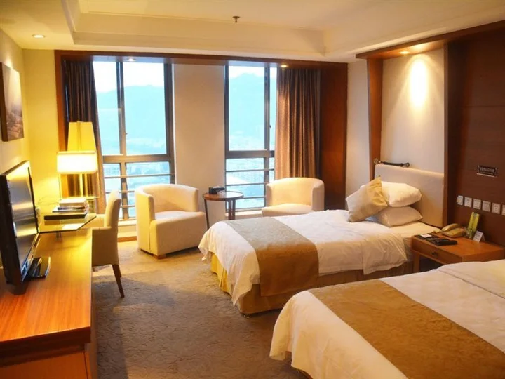 Ибинь: Purple Light Hotel