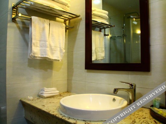 Дунъян: 横店星都假日酒店