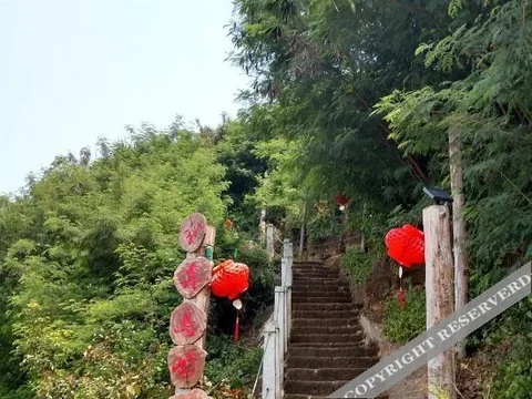 Бэйхай: Huahai Yunsu Hotel