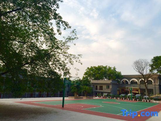 Чунцин: Zhangfei Gudao Holiday Hotel