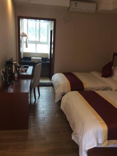 Чэнду: Xiling Xueshan Xixin Hotel