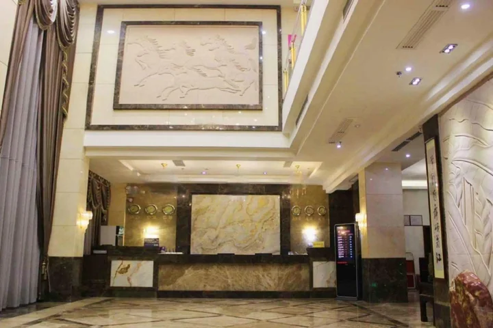 Шаогуань: Kumho Hotel