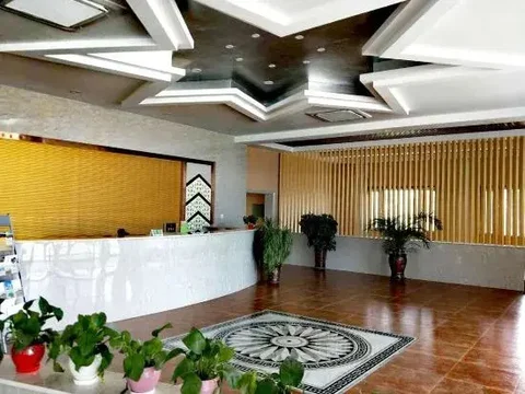 Ордос: Seven Star Lake Desert Hotel