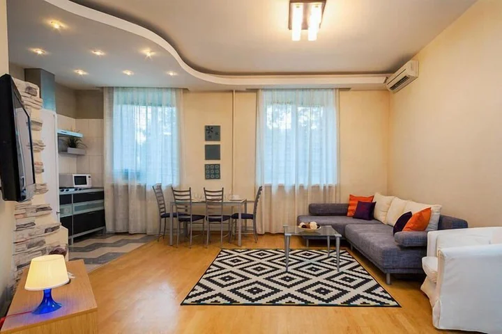 Москва: Апартаменты Lux, Смоленский бул., 7