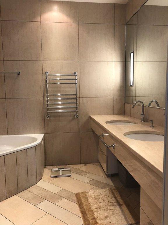Москва: LUXKV Apartment on Koshtoyantsa 12
