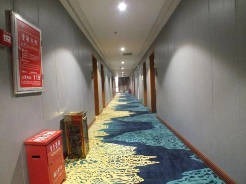 Шаогуань: Hakoala Hotel