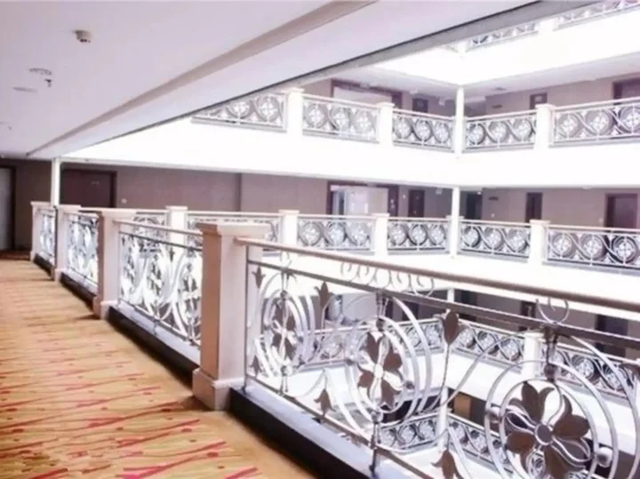 Синьсян: Fulide Holiday Hotel (Pangdonglai Branch, Pingyuan Road, Xinxiang)