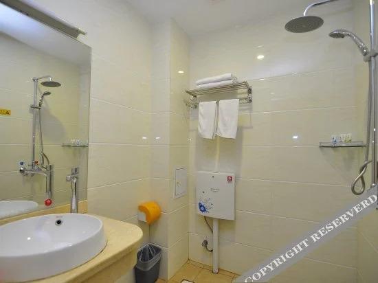 Миян: Sunday Holiday Hotel
