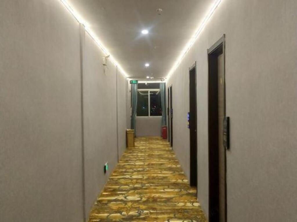Цзеян: Kaililai Business Hotel