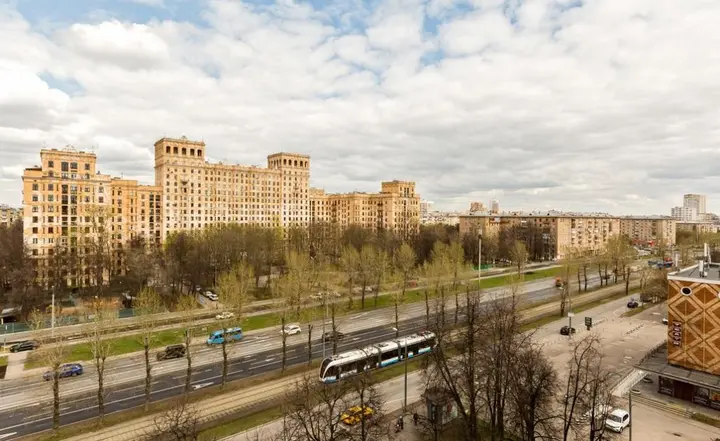 Москва: MaxRealty24 (МаксРеалти24) на Ломоносовском 19
