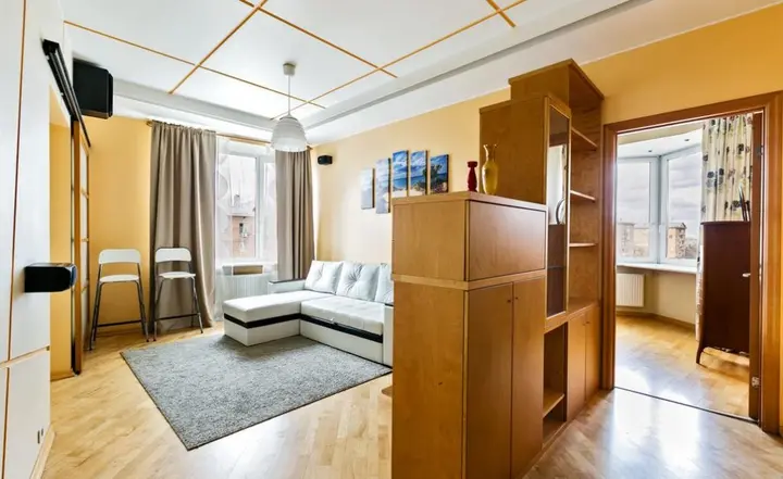 Москва: MaxRealty24 (МаксРеалти24) на Ломоносовском 19