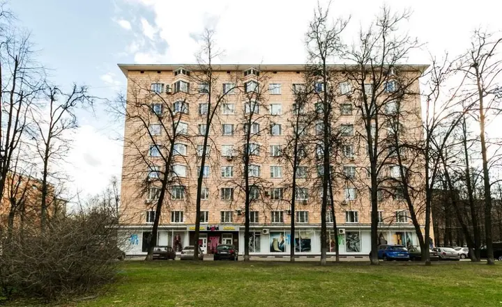 Москва: MaxRealty24 (МаксРеалти24) на Ломоносовском 19
