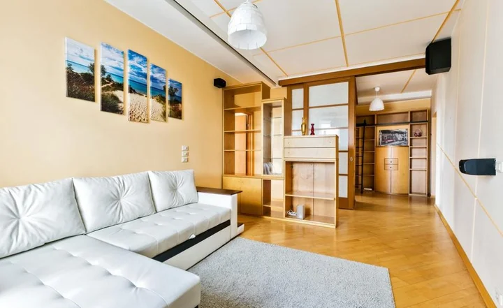 Москва: MaxRealty24 (МаксРеалти24) на Ломоносовском 19