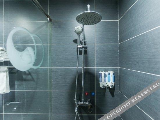 Тайчжоу: Qingmu Express Hotel Xinghua Dainan Stainless steel trading city