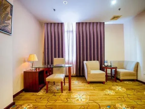 Янгиианг: Rongyue Hotel
