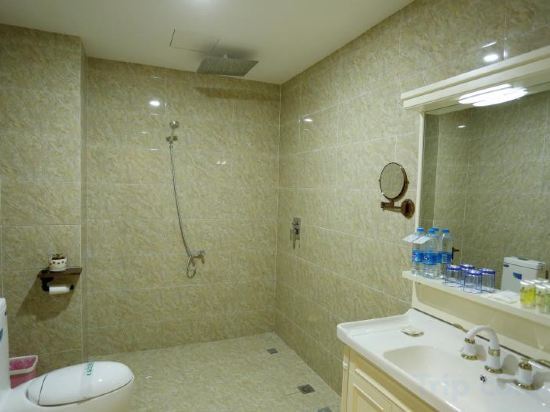 Баоцзи: Yichen International Hotel