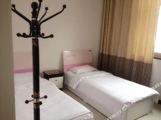 Люян: Rujia Express Hotel