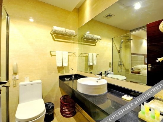 Пэнлай: Fengyige Hotel (Currently unavailable)