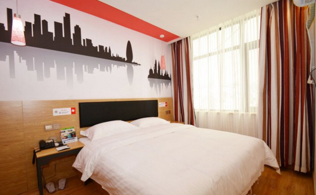 Чжэнчжоу: Thank Inn Hotel He'Nan Zhengzhou Dengfeng Songyang Scenic Area