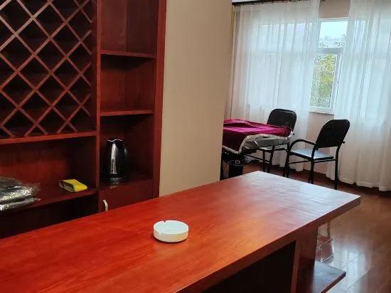 Цюйцзин: Luoping Golden Valley Taijia SPA Hotel