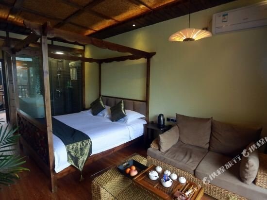 Сянси: Xifeng Shouma Hostel Huilongge