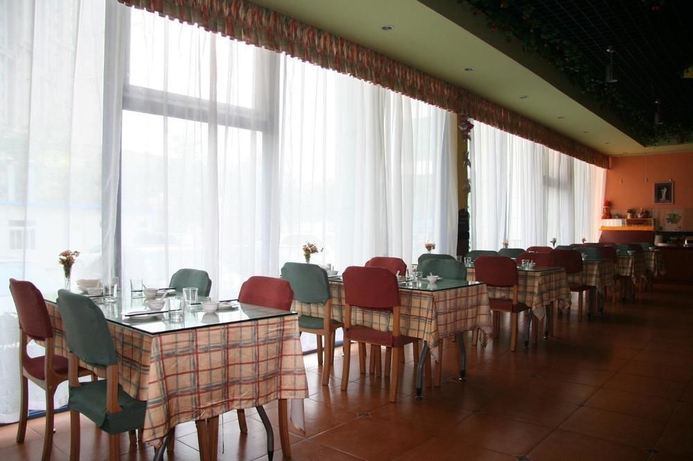 Циндао: Home Inn Plus (Qingdao Yinchuan West Road, Qingdao University)