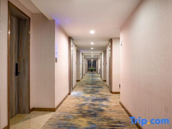 Наньнин: Rezen Select Nanning Kunming National High-tech Industry Development Zone Hotel