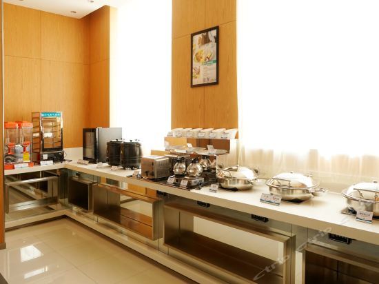 Инкоу: Jinjiang Inn Yingkou Bayuquan Century Square